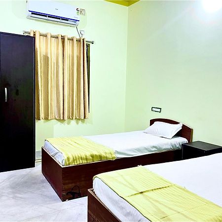 Hotel Manokamna Бодх-Гая Экстерьер фото