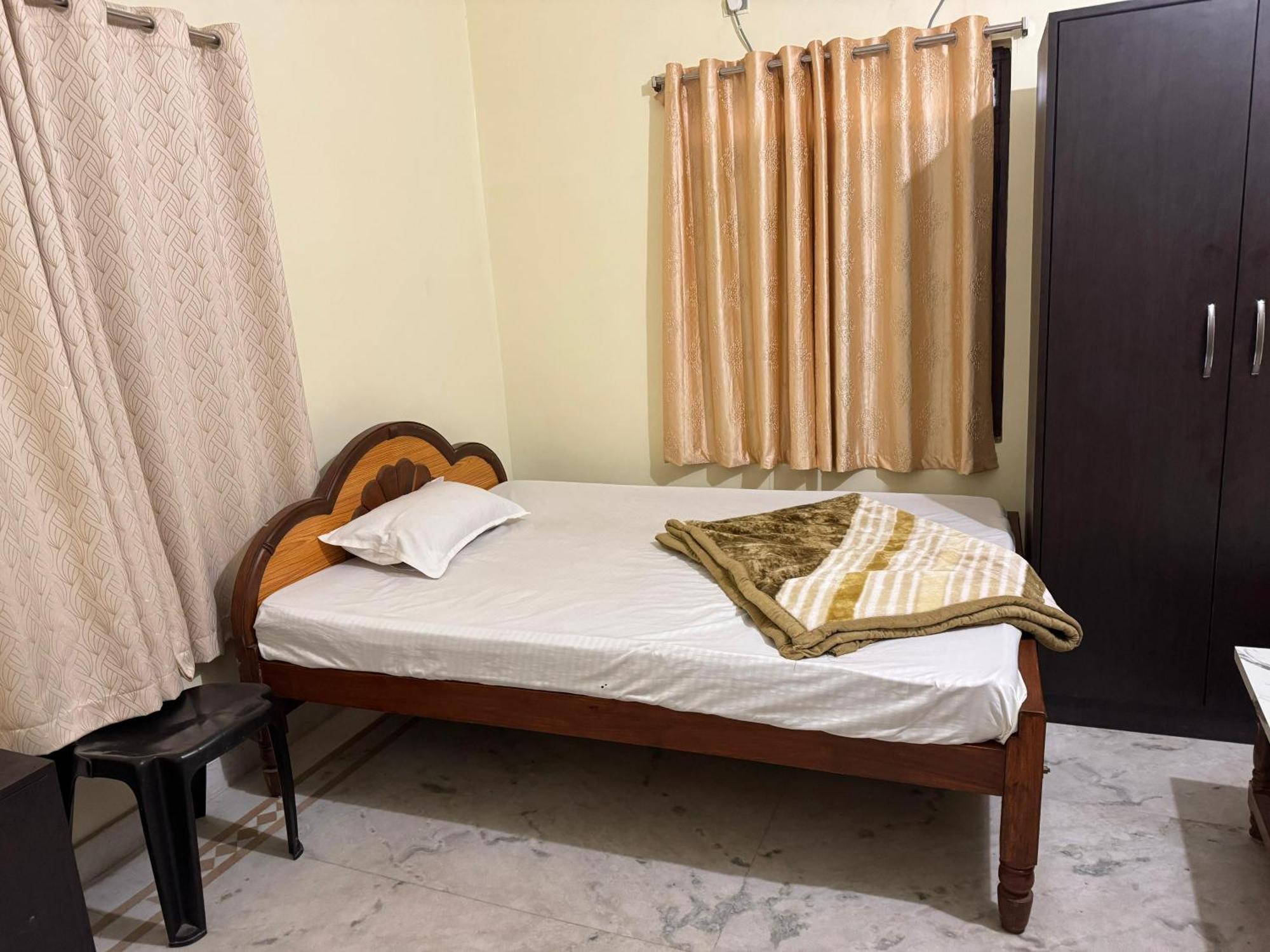 Hotel Manokamna Бодх-Гая Экстерьер фото