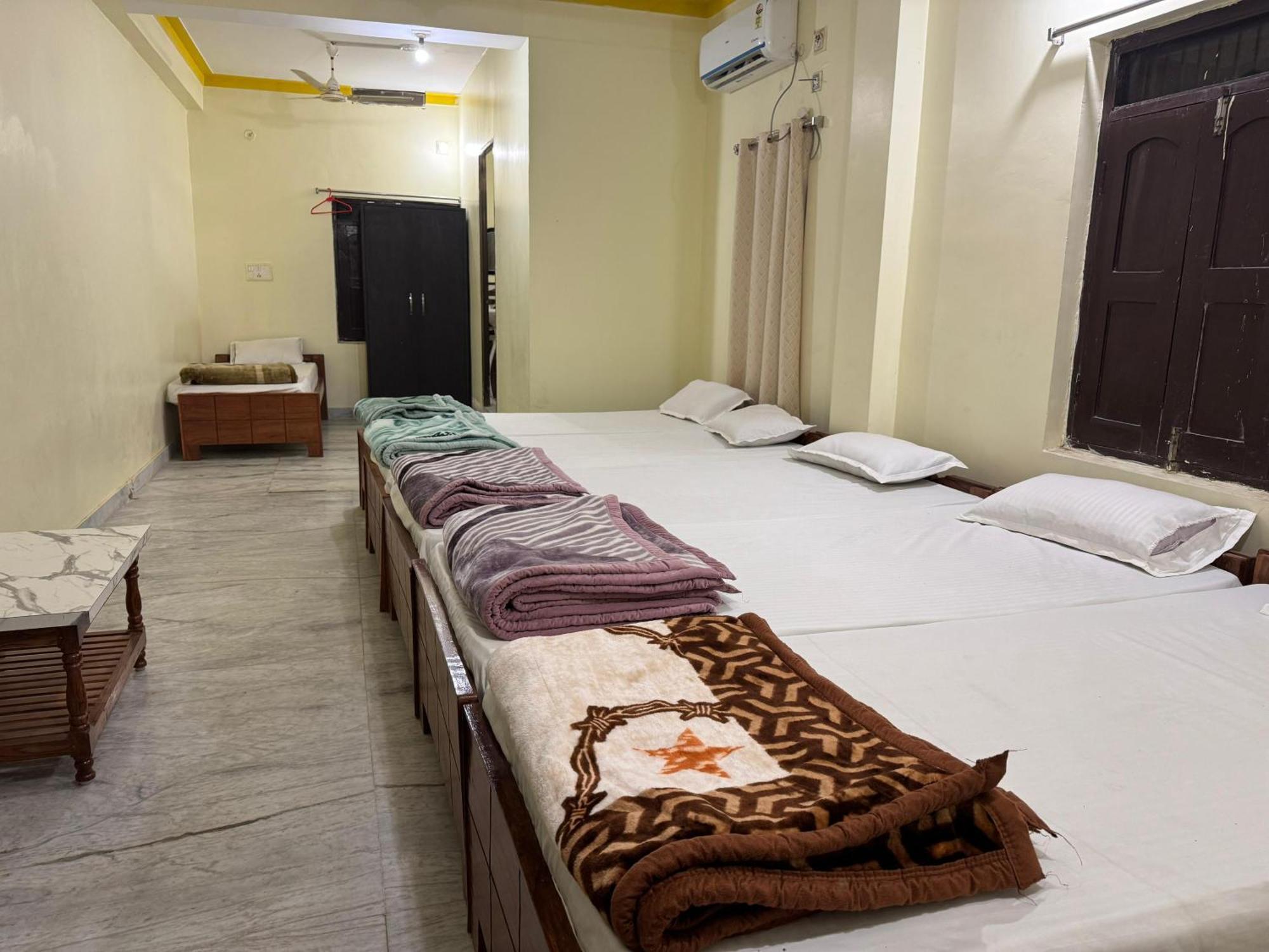 Hotel Manokamna Бодх-Гая Экстерьер фото